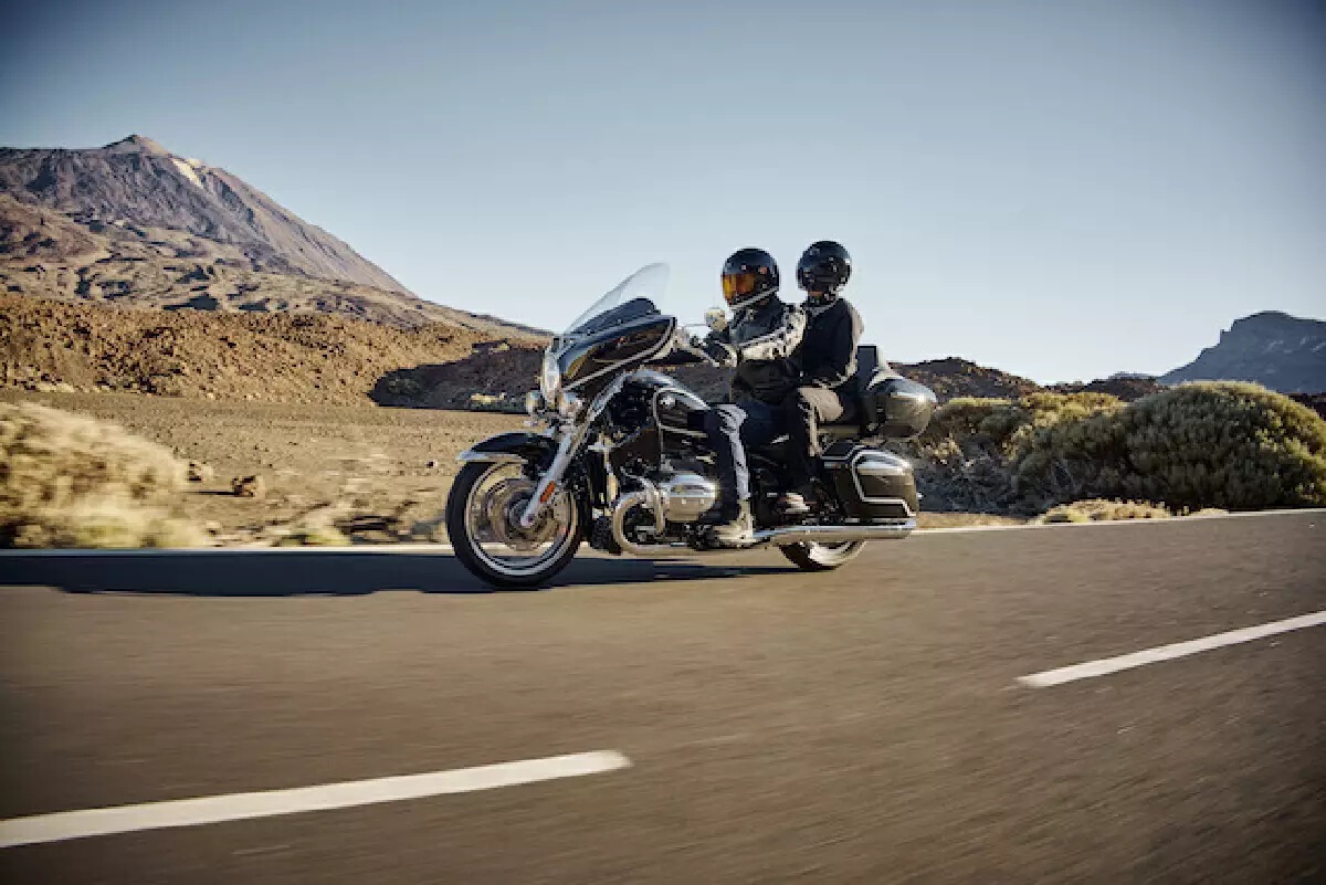 โดนใจสายทัวริ่ง BMW R 18 Transcontinental ราคา 1.64 ล้านบาท จัดให้เต็มคัน