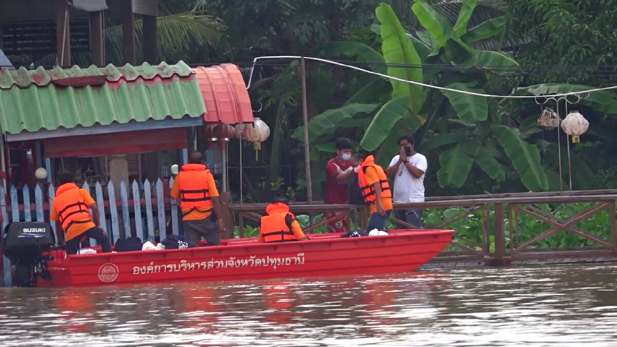 อบจ.ปทุมฯ วางแผนเตรียมรับมวลน้ำ 3,200 ลูกบาศก์เมตรต่อนาที