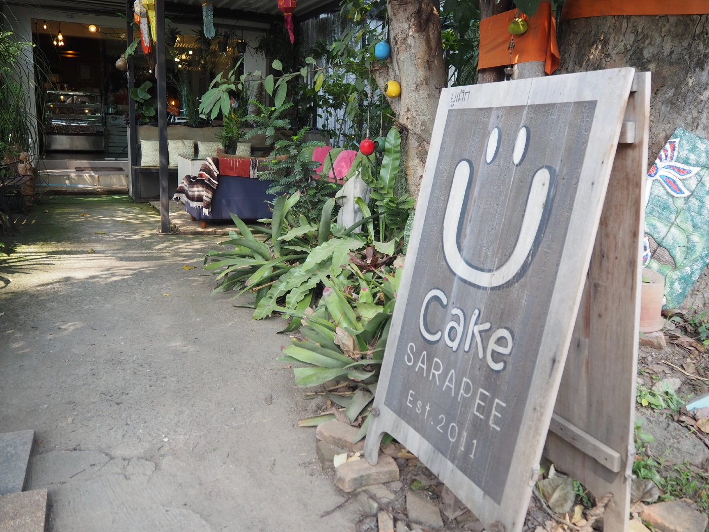 เอาใจสายมู!แหวกแนวขายเค้กลงยันต์“จงมีผัว”