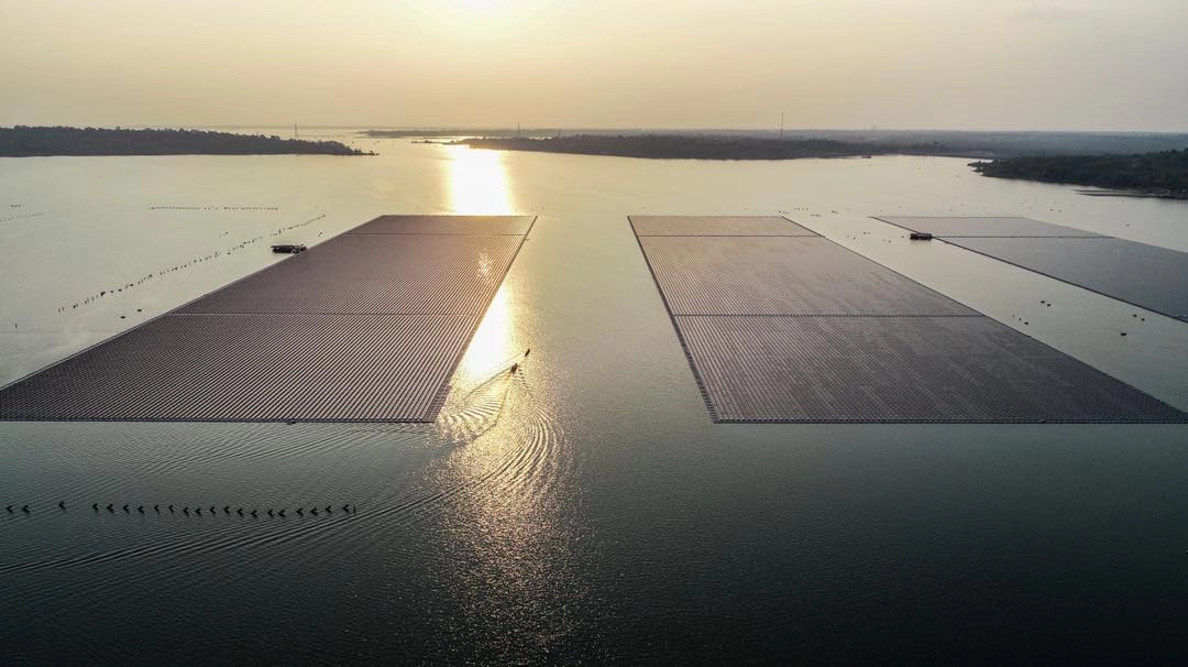 โซลาร์เซลล์ลอยน้ำแบบไฮบริด เขื่อนสิรินธร จ.อุบลราชธานี