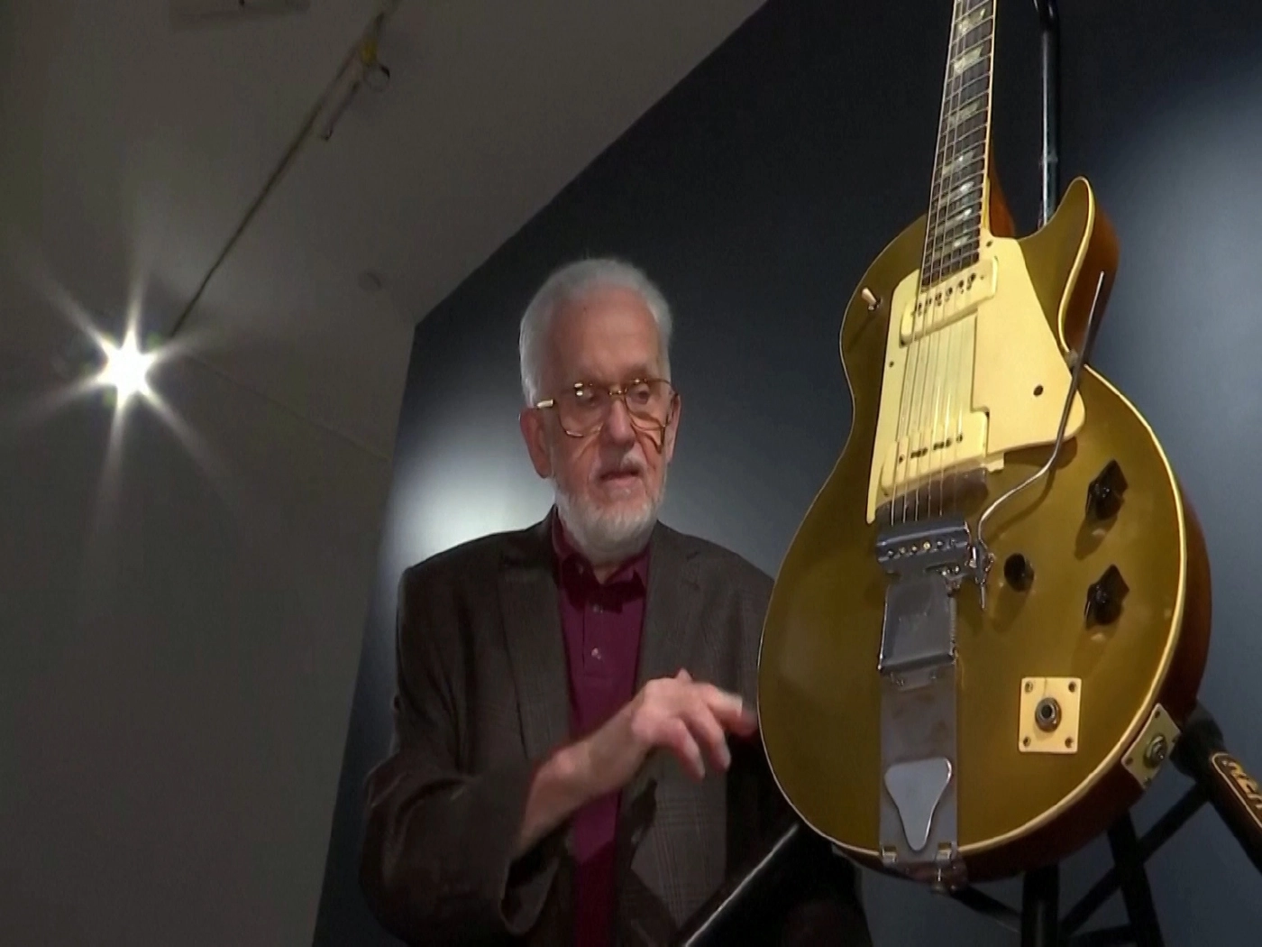 กีต้าร์เลส พอล ตัวแรกจะถูกนำออกมาประมูล