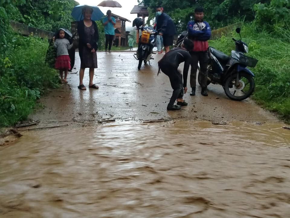 ปภ.แม่ฮ่องสอนรายงาน ฝนตกหนัก ดินสไลด์ บ้านเรือนปชช.เสียหาย
