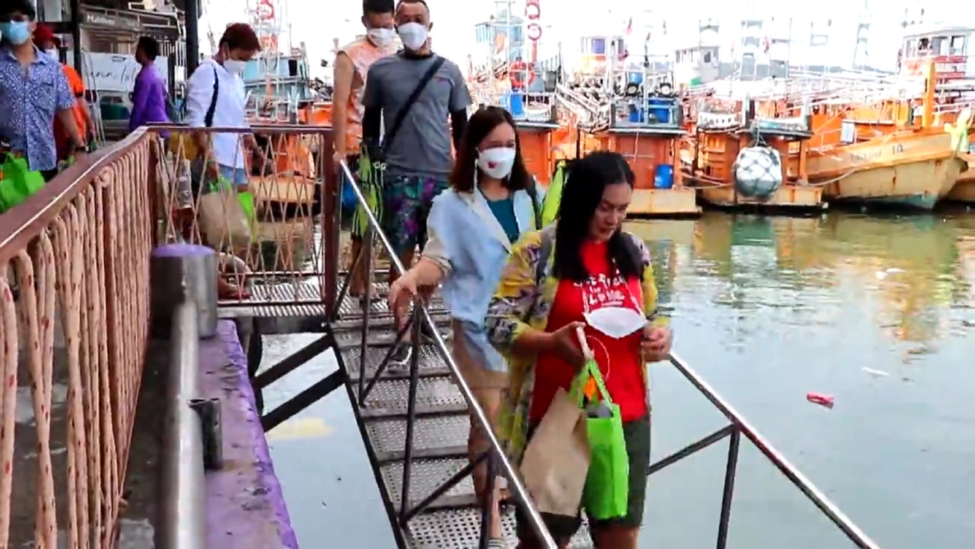 คึกคักรับนทท.แห่ลงเกาะสิมิลัน-เกาะสุรินทร์