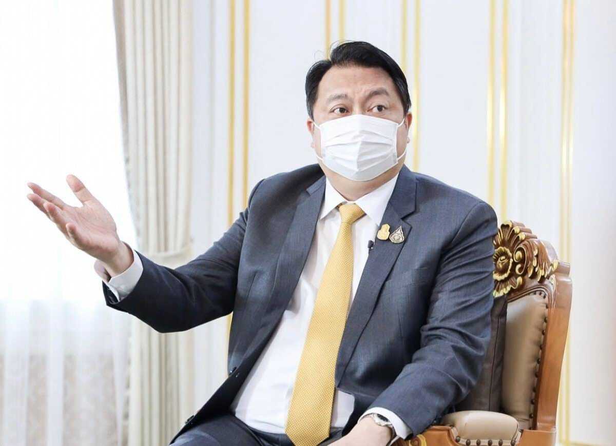 “นายสุชาติ ชมกลิ่น รัฐมนตรีว่าการกระทรวงแรงงาน” 