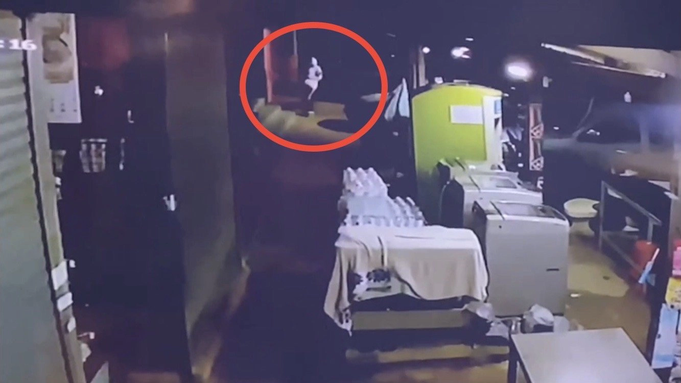 จับสาวประเภทสองฆ่าปาดคอเพื่อนสาวโรงงานชิงทรัพย์ จนมุมที่ลพบุรี