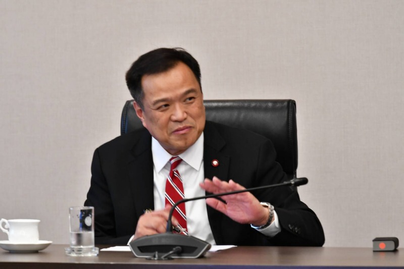 อนุทิน ชาญวีระกูล