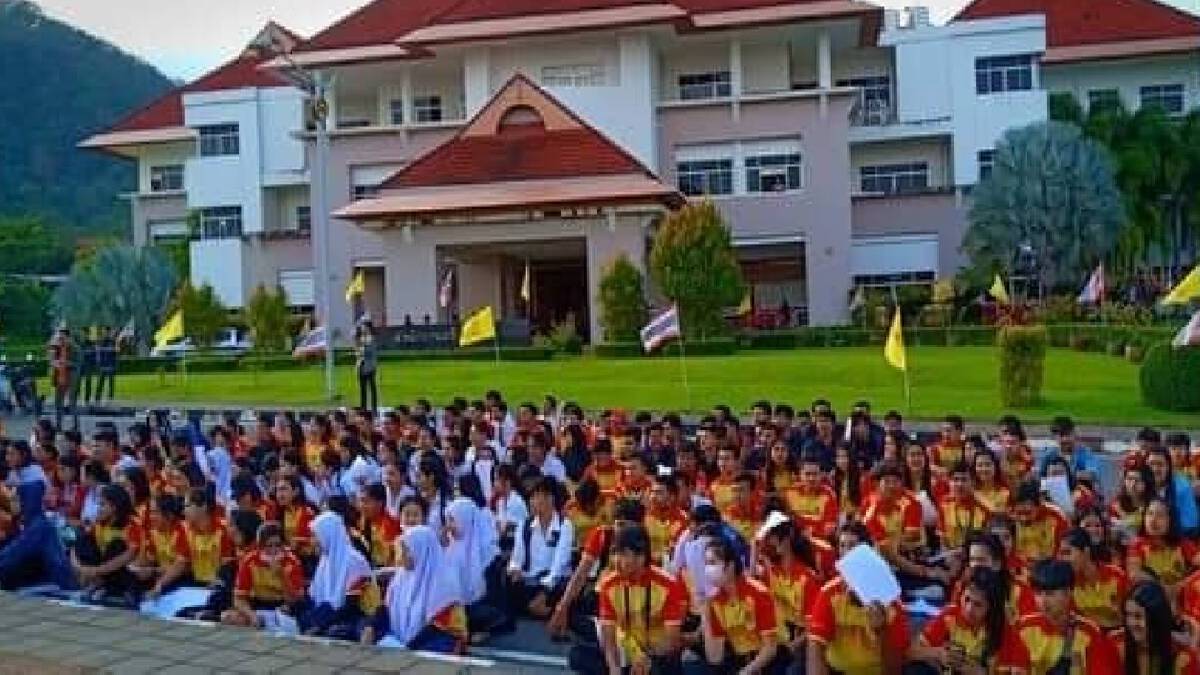 ราชภัฏเมืองคอน ยันพักงาน “อธิการบดีฆนัท” ตามข้อเท็จจริง