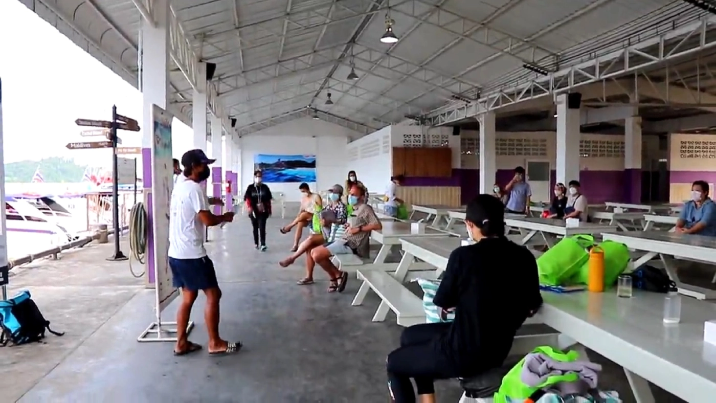 คึกคักรับนทท.แห่ลงเกาะสิมิลัน-เกาะสุรินทร์