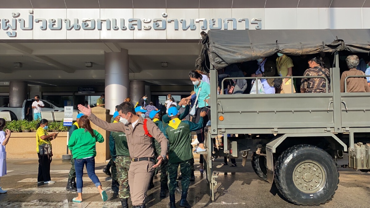โกลาหล มวลน้ำลำตะคอง ทะลักท่วม รพ.มหาราชโคราช