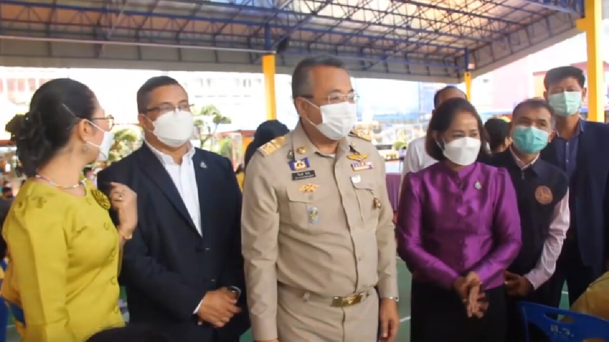 Kick Off  ฉีดวัคซีนไฟเซอร์เด็กนักเรียน เตรียมพร้อมเปิดภาคเรียนที่ 2