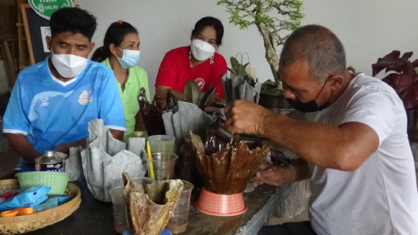 แปลงร่างผ้าไร้ค่าให้มีราคา "กระถางผ้าขี้ริ้ว"