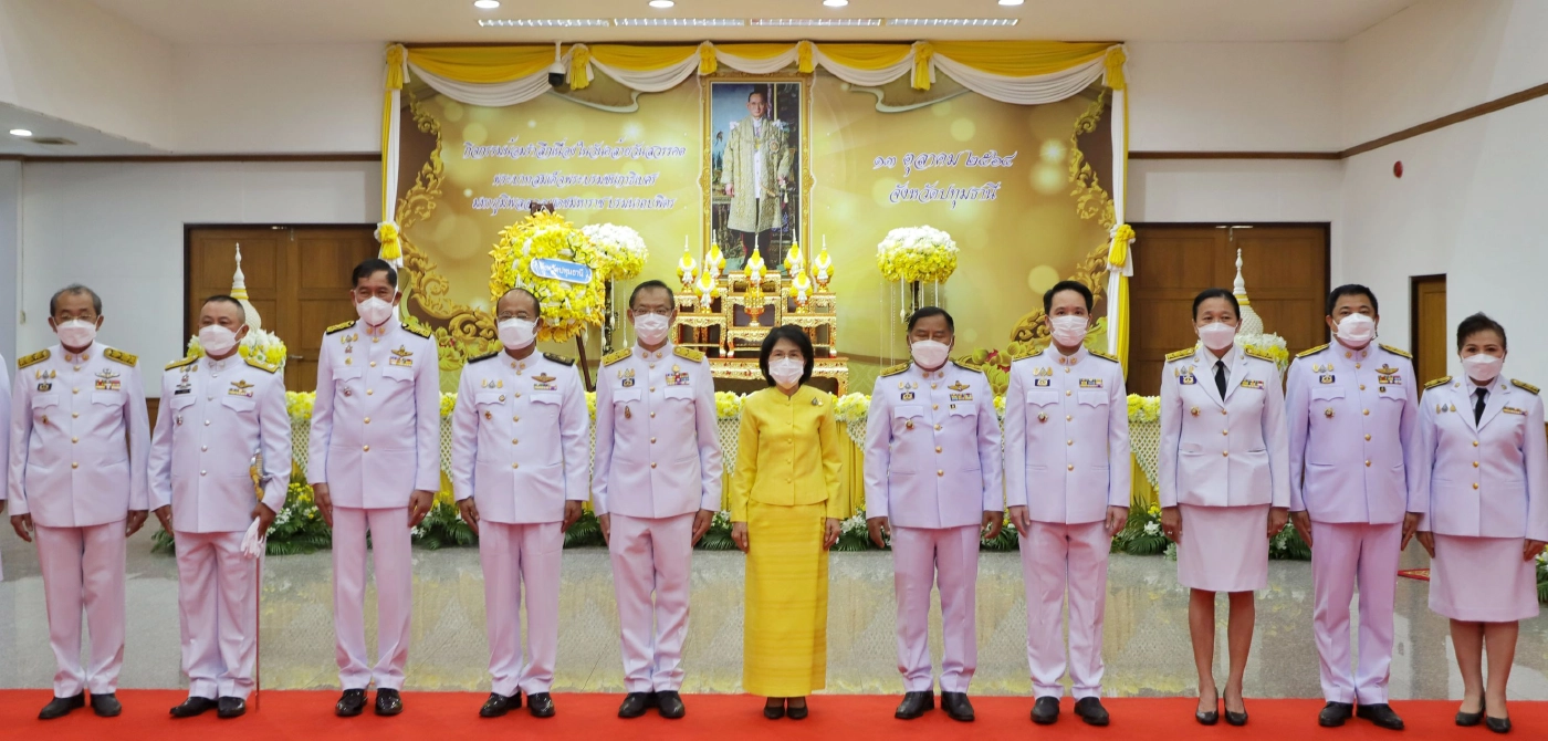 ผู้ว่าปทุมฯ จัดพิธีน้อมรำลึกพระมหากรุณาธิคุณในหลวง รัชกาลที่ 9