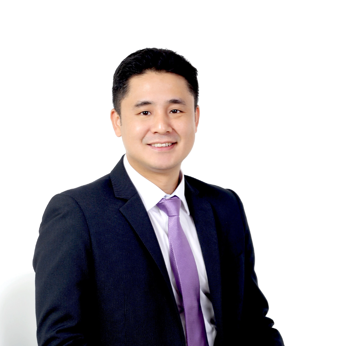 ดร.กำพล  อดิเรกสมบัติ  ผู้อำนวยการอาวุโส, Chief Investment Office  ธนาคารไทยพาณิชย์ 