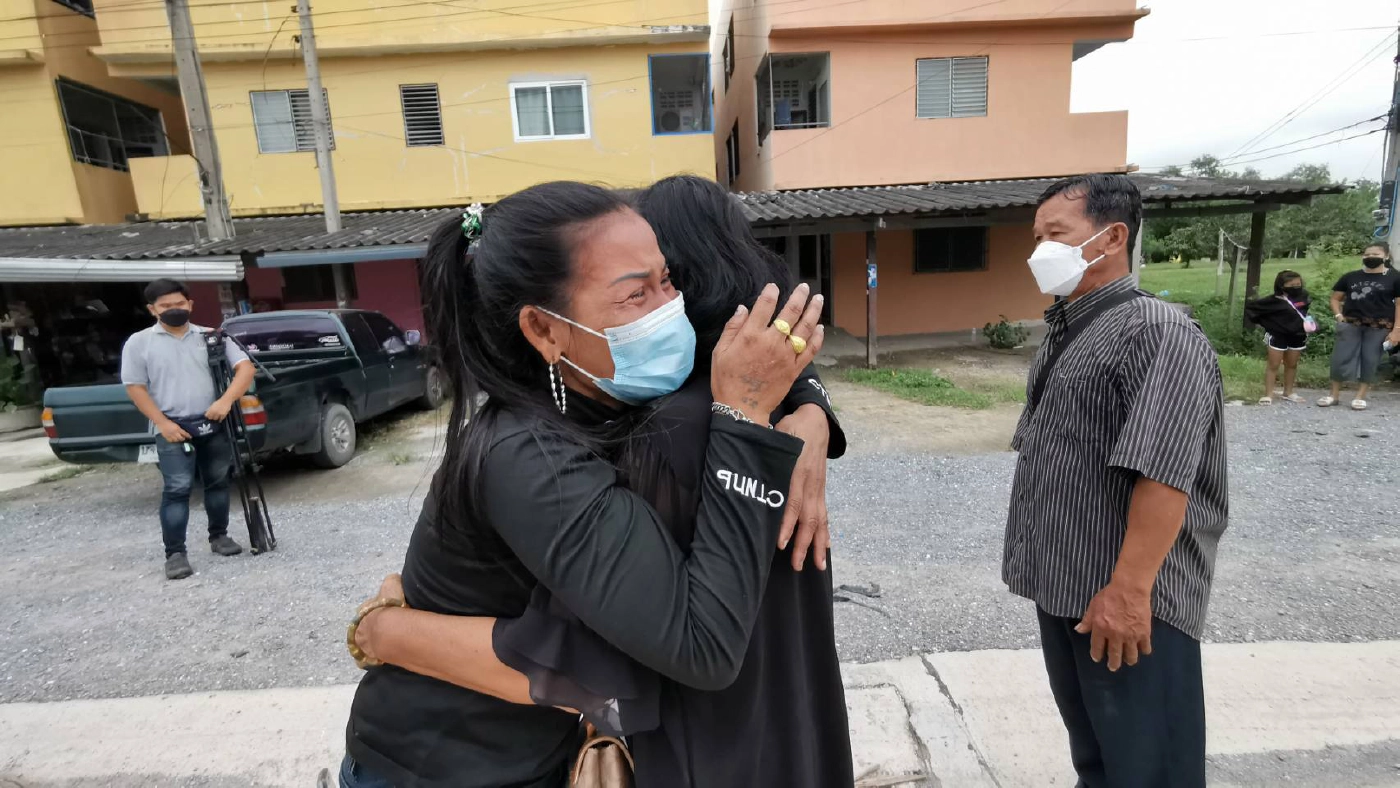 แม่-ลูกสาวเหยื่อสาวรง.ที่ถูกฆ่าปาดคอ อยากให้คนร้ายถูกตัดสินประหารชีวิต