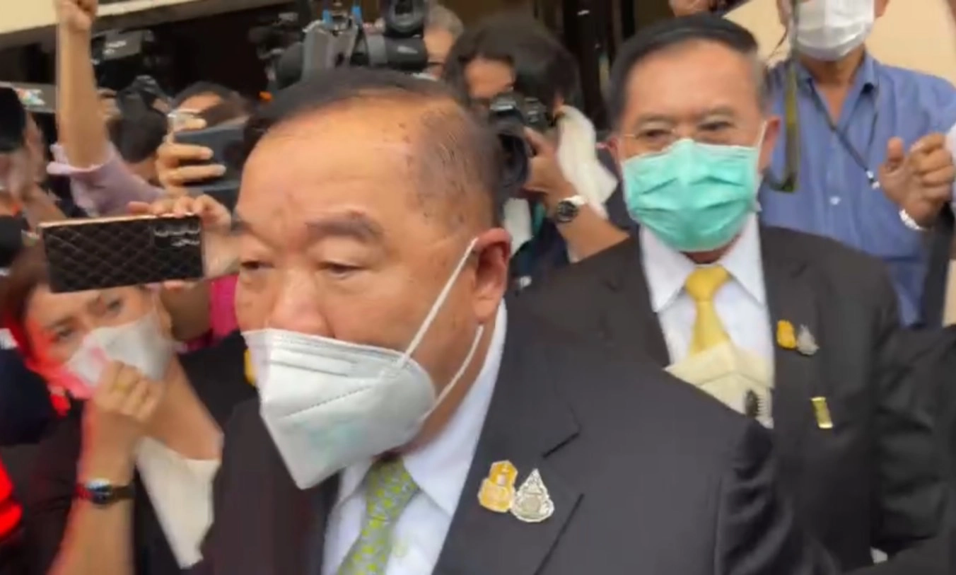 จบนะ! "บิ๊กป้อม"ยันไม่เปลี่ยนเลขาฯพรรค ชู "ธรรมนัส"นั่งต่อ