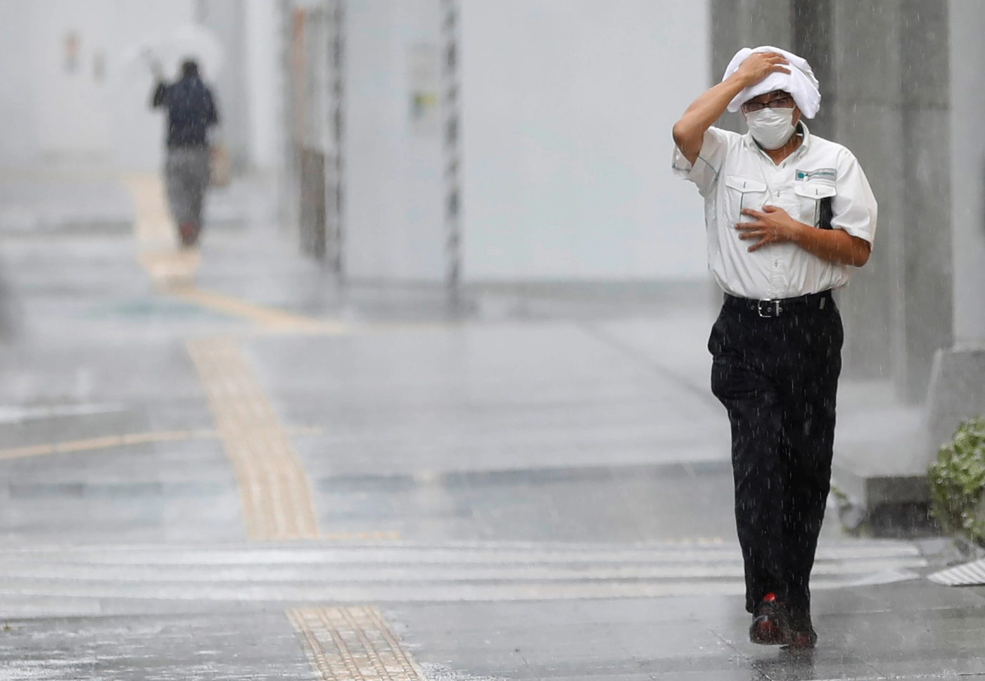 ไต้ฝุ่น"มินดึลเล"กระหน่ำทำฝนตกหนักในญี่ปุ่น