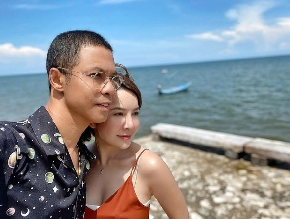 เมีย “หนึ่ง จักรวาล” แจงดราม่าสามีจับก้น-พุง ลูกสาว เชื่อไม่มีเจตนาไม่ดี