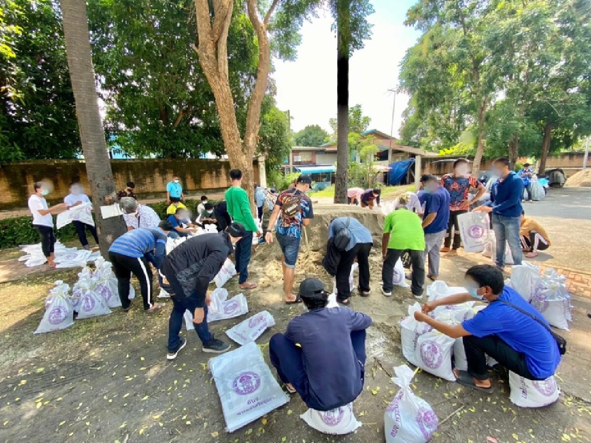 มท.1 สั่งทุกจังหวัดเตรียมพร้อมรับ"พายุไลออนร็อก"