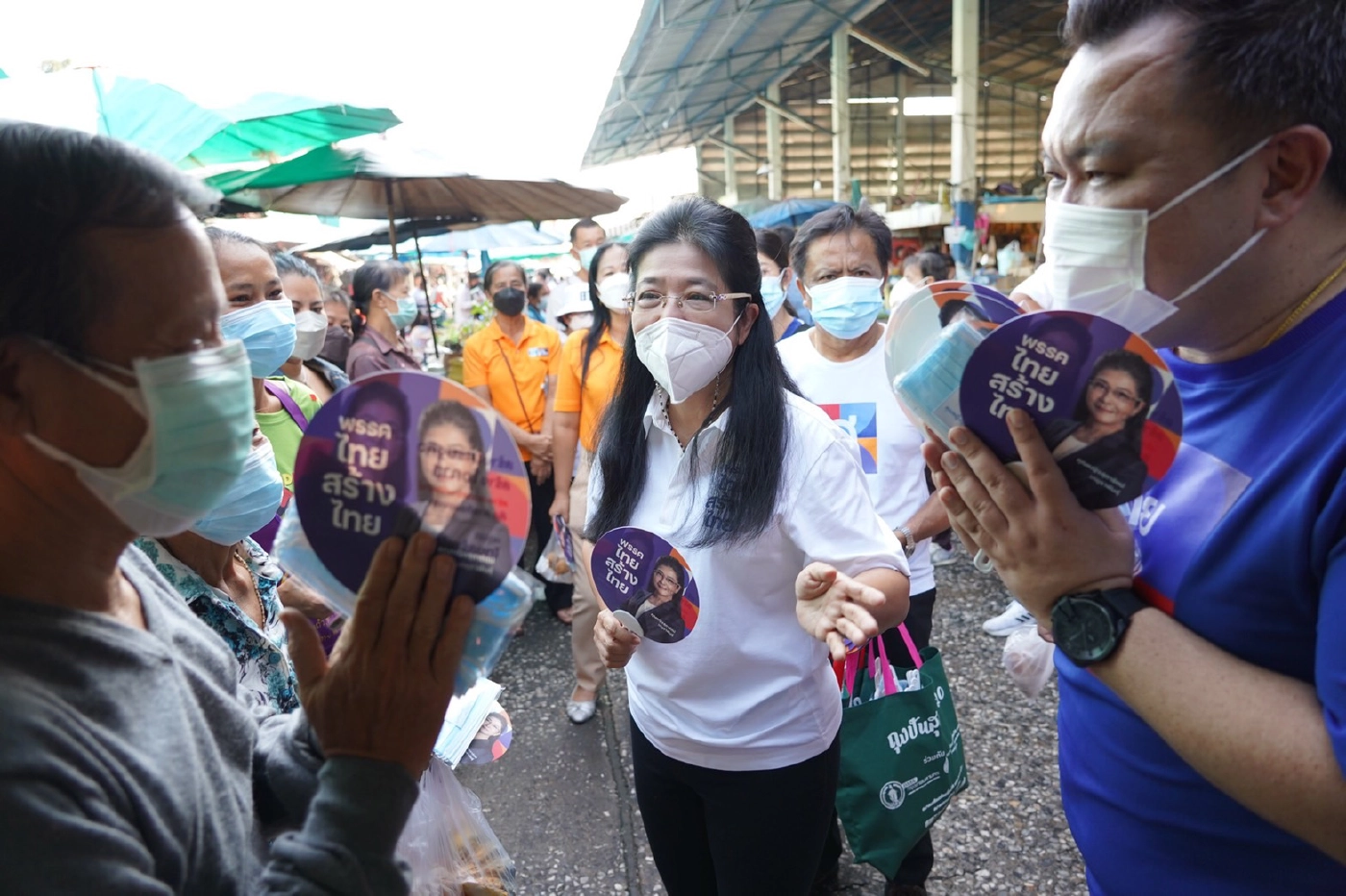 "หญิงหน่อย"ประกาศแก้หนี้นอกระบบ ชูตั้งกองทุนเพื่อคนตัวเล็ก