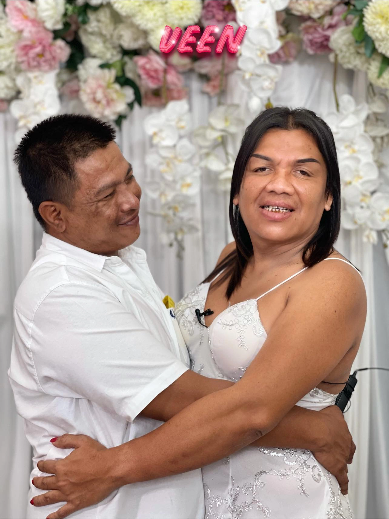 ‘เพจ veen’ เผยภาพ ‘พระมหาเทวีเจ้า’ ซุ่มเงียบลั่นระฆังวิวาห์กับแฟนหนุ่ม