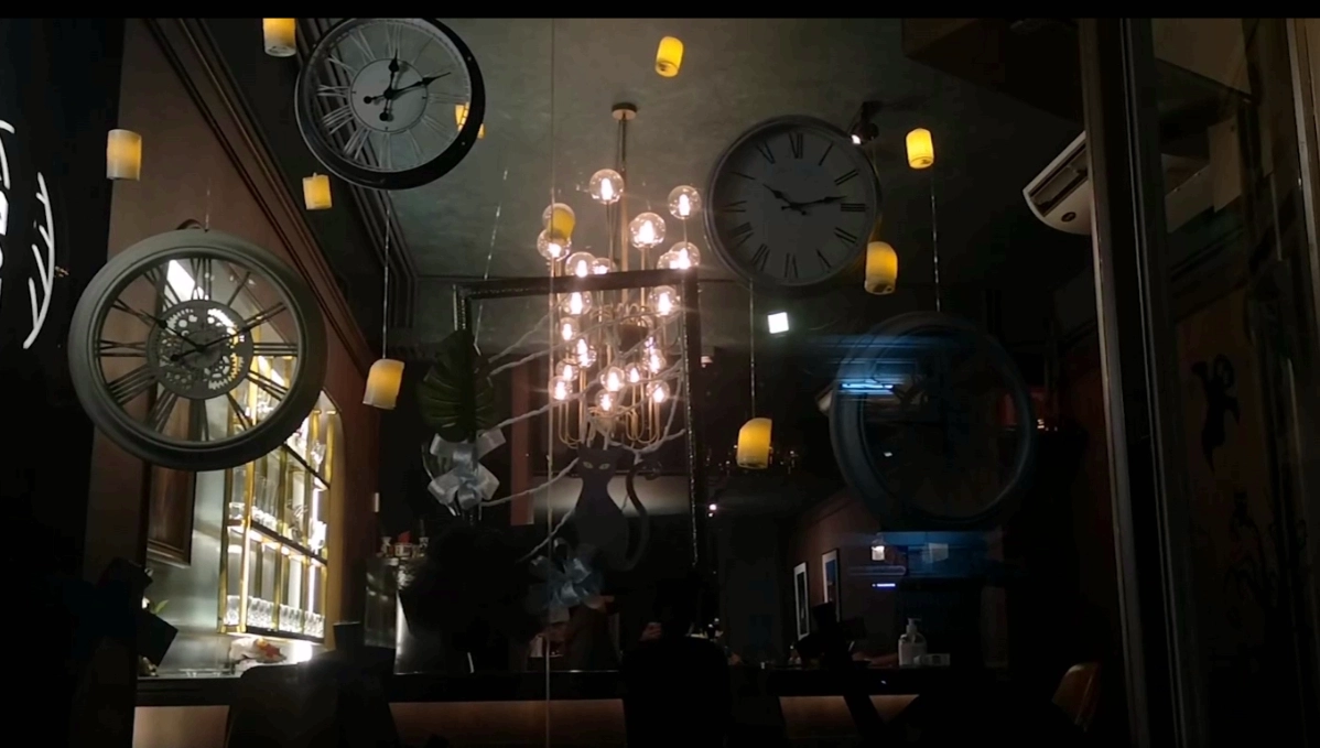 ร้านอาหารเมืองตรังตกแต่งรับเทศกาลฮาโลวีน