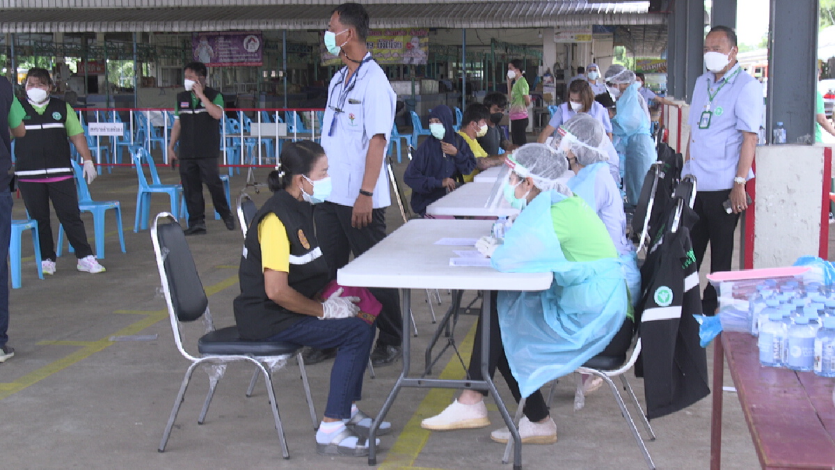คลัสเตอร์คนส่งน้ำแข็งลาม-สั่งปิดหมู่บ้าน