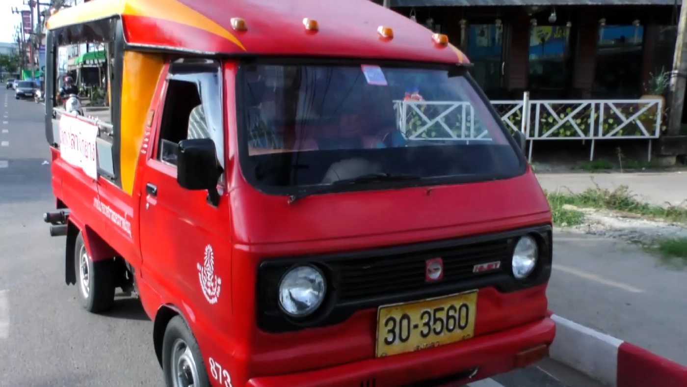 ตุ๊กตุ๊กหาดใหญ่เร่ขาย ‘หมึกย่าง‘ รับ 1.2 หมื่น/เดือน