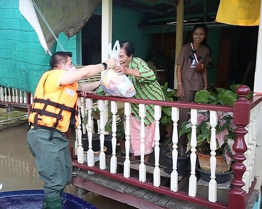"ธรรมนัส"ปัดลงพื้นที่ช่วยท่วมชาวบ้านกรุงเก่าหวังหาเสียง