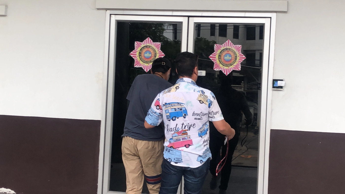 ตร.ประชาชื่น รวบ 1 ใน 2 แทงลูกหนี้ สิ้นใจคาซอยพงษ์เพชรนิเวศน์