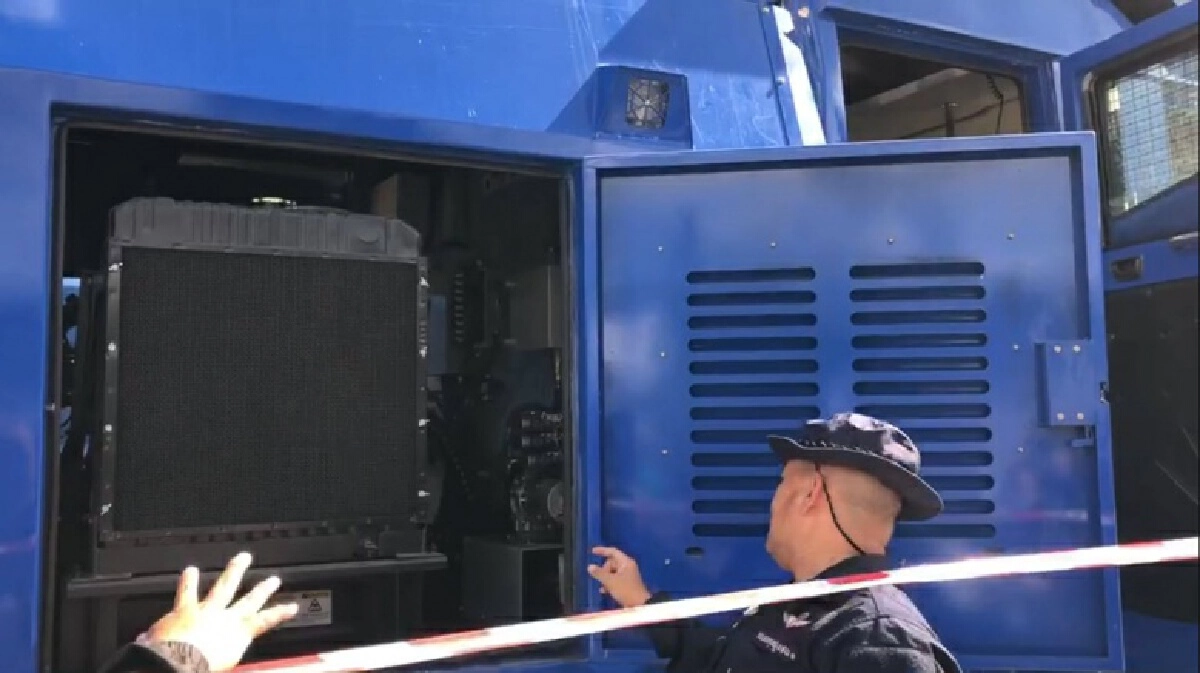 ย้อยรอย "รถจีโน่" รับมือชุมนุมพัง 5 คัน 