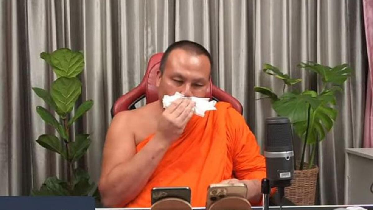 พระมหาสมปอง ตาลปุตฺโต พระนักเทศน์ชื่อดังแห่งวัดสร้อยทอง 