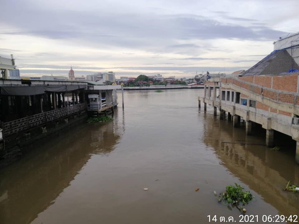 กทม.เปิดประตูระบายน้ำด้านตะวันออก บรรเทาความเดือดร้อนชาวปทุมฯ