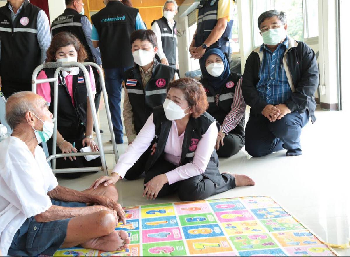 กระทรวงการพัฒนาสังคมและความมั่นคงของมนุษย์ ดึงรัฐสภา และภาคีเครือข่าย ลงพื้นที่เร่งช่วยเหลือชาวบ้านจังหวัดลพบุรี