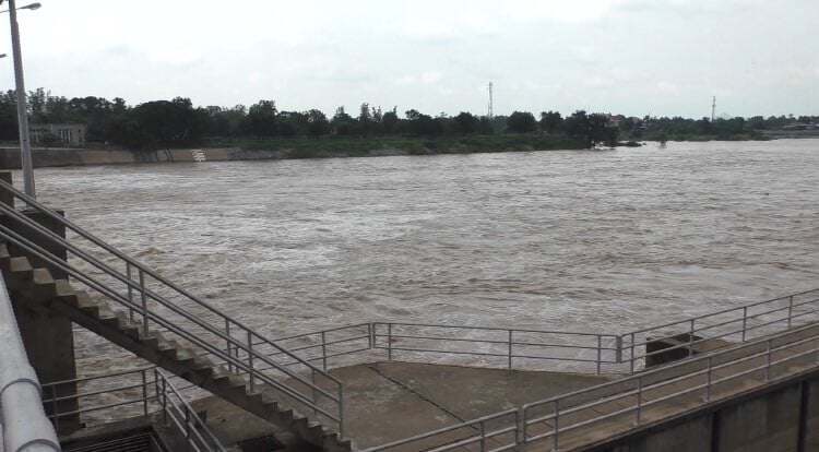 สถานการณ์น้ำ "น้ำปิง เจ้าพระยา" ลดต่ำลงเล็กน้อย