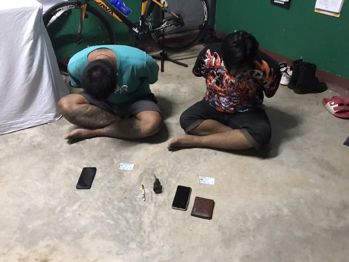 นรข. โชว์ผลงานจับกุมสิ่งผิดกฎหมาย ครึ่งแรกเดือน ต.ค. จับกุมได้จำนวนมาก