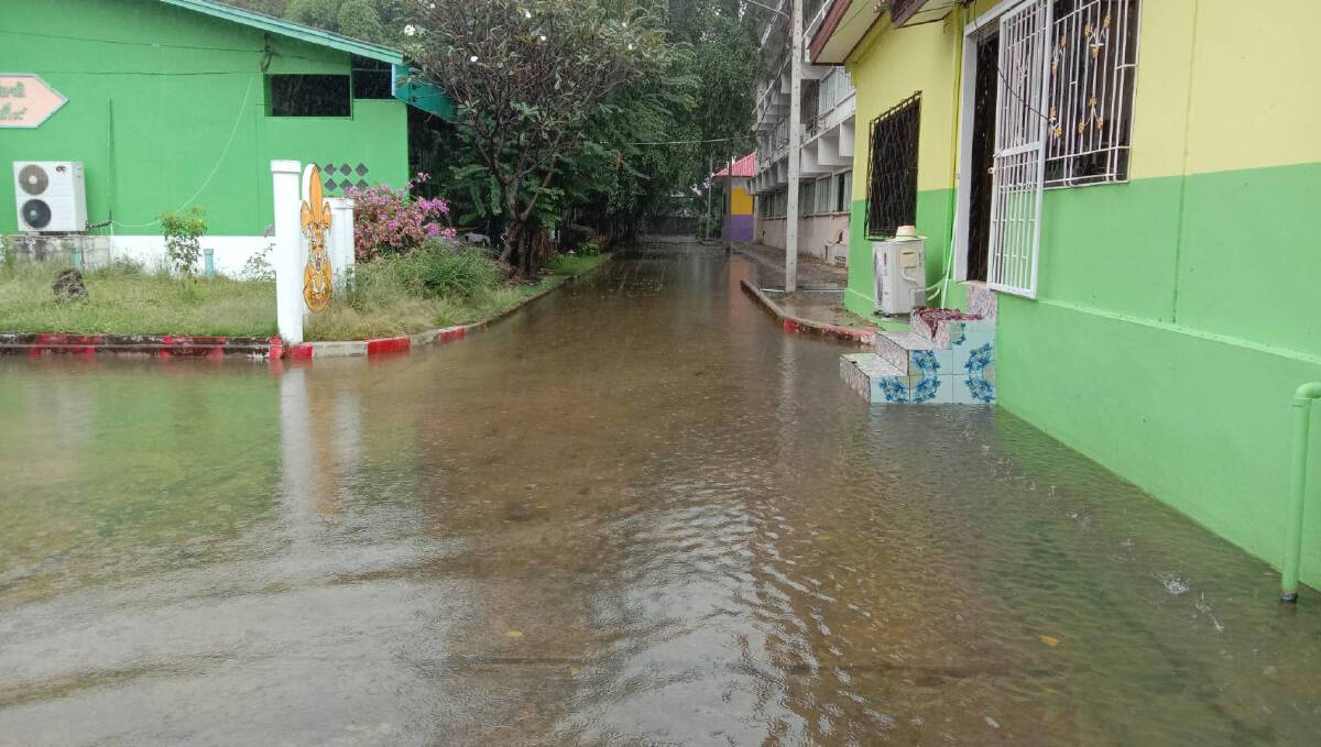 น้ำมูลทะลักท่วมโรงเรียนชุมพวงโคราชเลื่อนเปิดเทอมไปก่อน