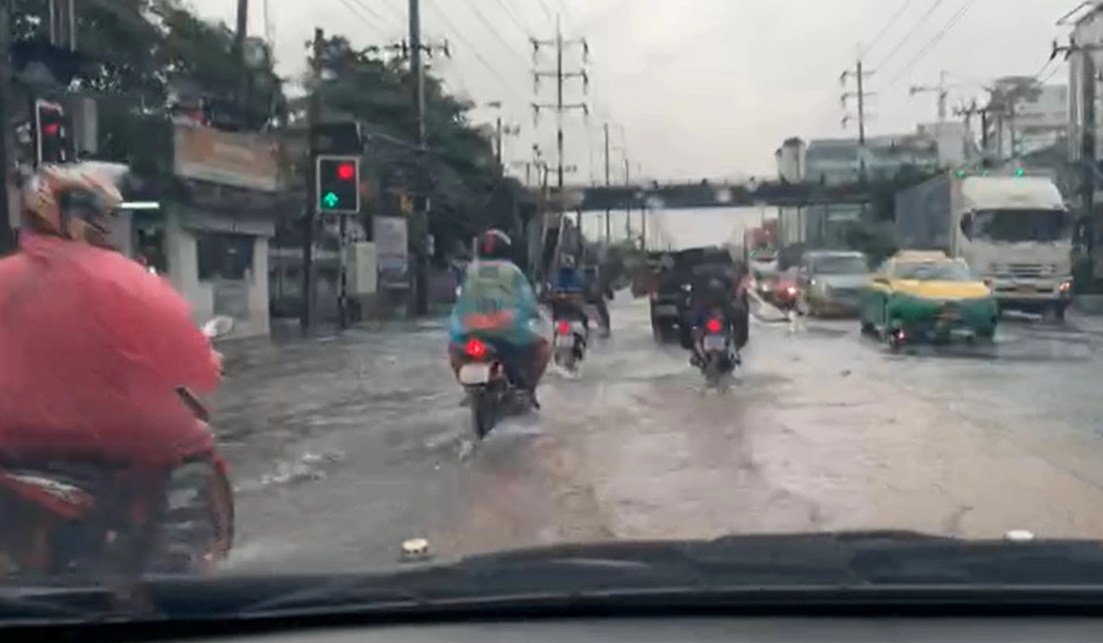 อัปเดตข้อมูลน้ำท่วมพื้นที่สมุทรปราการ เช็กที่นี่!!