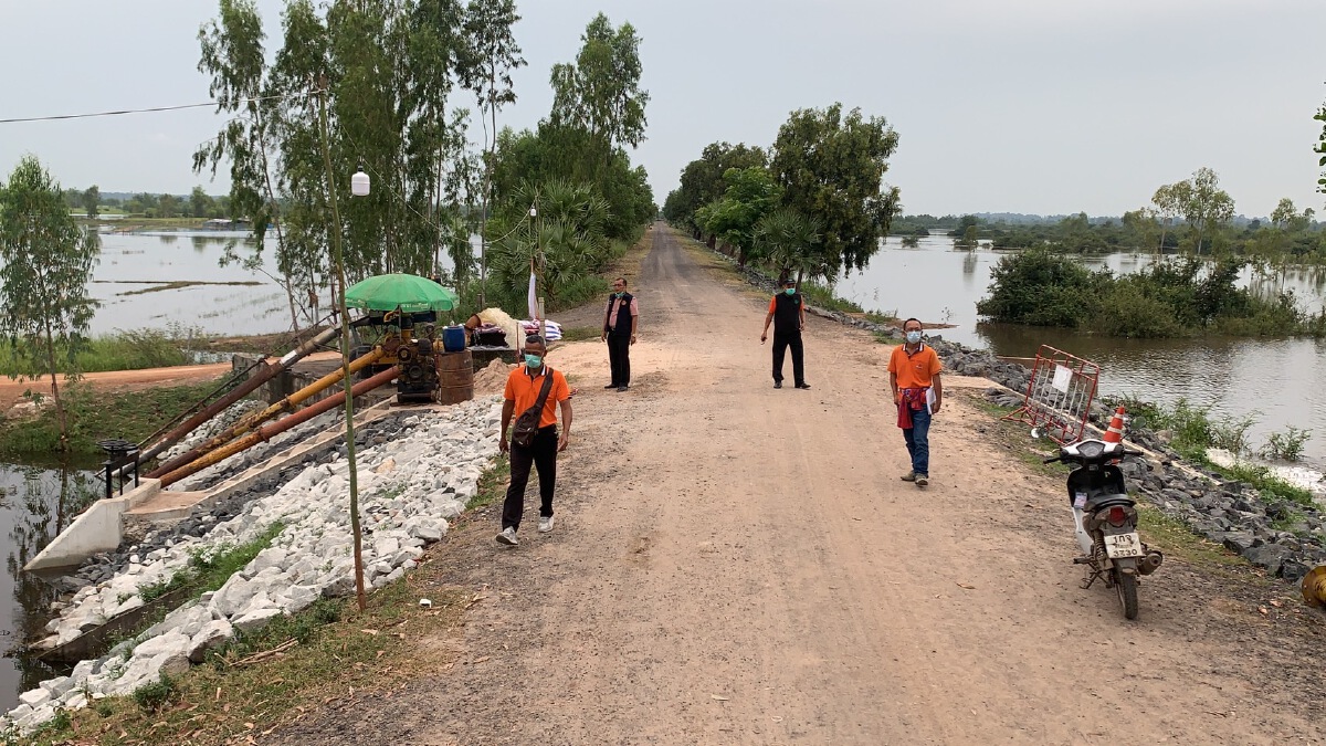อำเภอศิลาลาดเร่งสูบน้ำรับน้ำชีน้ำมูลหนุนลำน้ำเสียว
