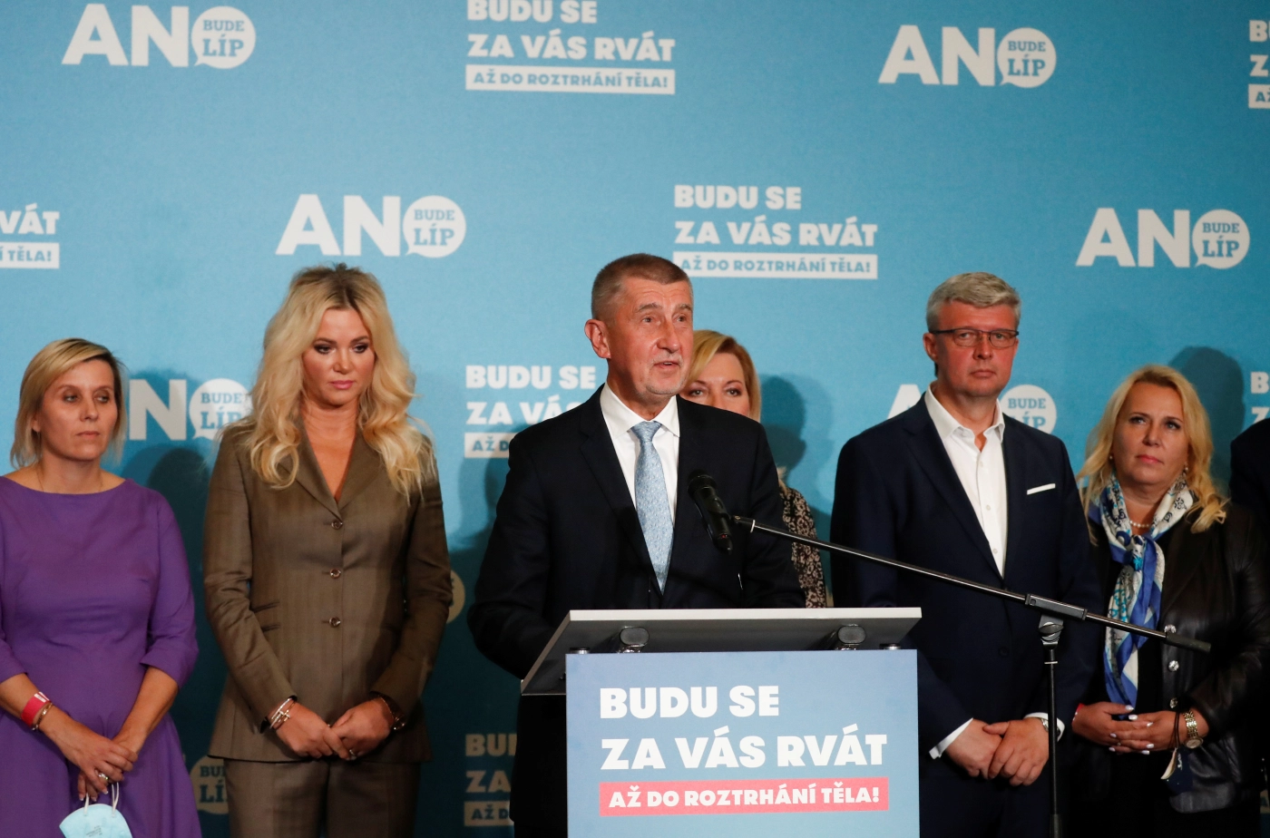 หามผู้นำเช็กเข้าห้องไอซียู ในยามที่ต้องตั้งรัฐบาล