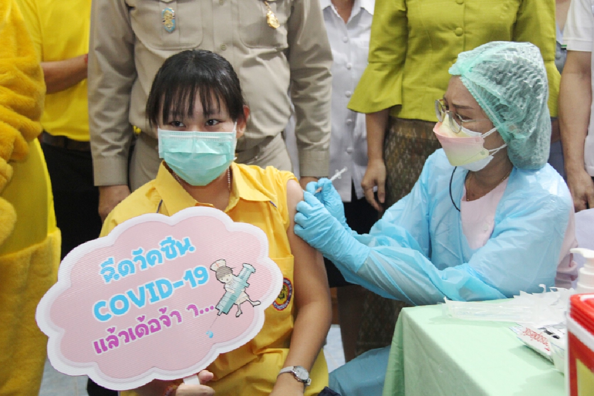สุราษฎร์เปิดโรงเรียนตามความพร้อม คาดตุลาคมนี้ฉีดวัคซีนเกินเป้า