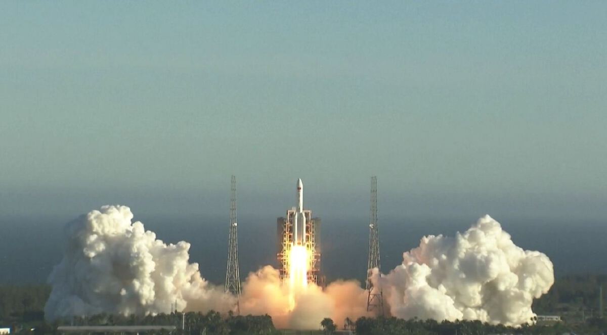 จีนทดสอบเครื่องยนต์จรวดทรงพลังที่สุดในโลก