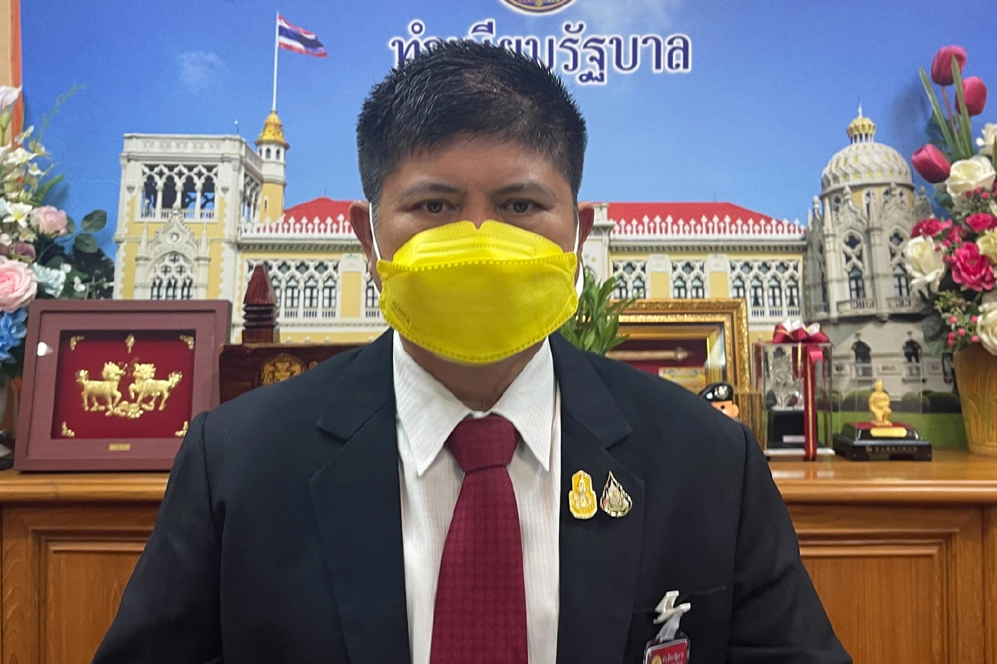 นายเสกสกล อัตถาวงศ์ ผู้ช่วยรัฐมนตรีประจำนายกรัฐมนตรี