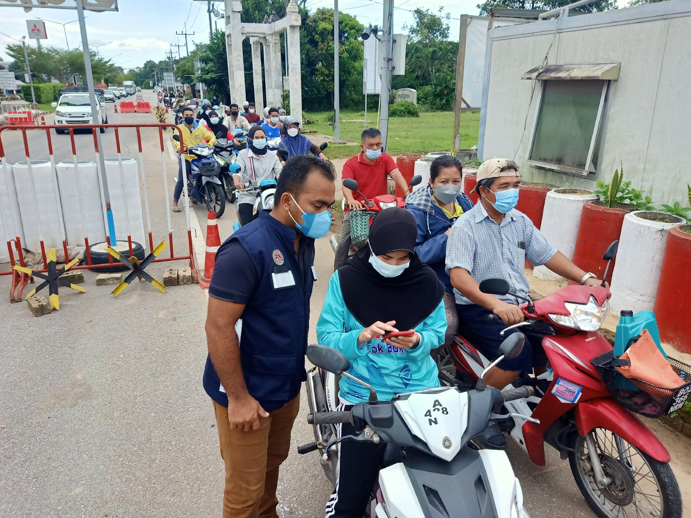 นราธิวาสออกกฎเหล็กไม่ฉีดวัคซีนห้ามเข้าพื้นที่