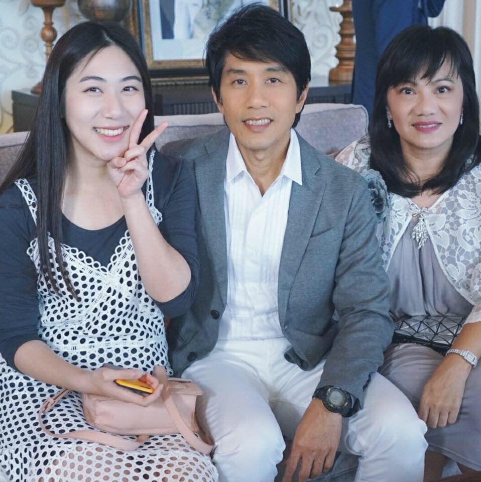 “น้องเอิ๊ก”เผย “ไม่มีแม้มีคำสั่งลา” เผยภาพครอบครัวสุดอบอุ่นให้แฟนๆชื่นชม