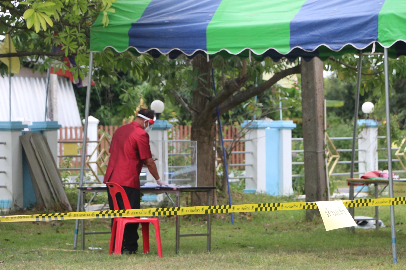 ผวากันทั้งหน่วย ผู้ป่วยติดเชื้อโควิด-19 ลงสมัครนายก อบต.