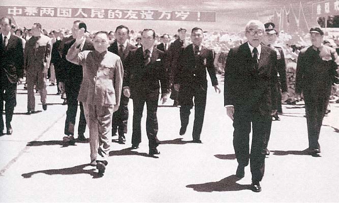 ร่วมรำลึก ม.ร.ว. "คึกฤทธิ์ ปราโมช" 26 ปีที่จากไป