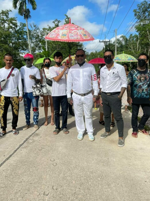 หมั้นแล้วจ้า "เก่ง ลายพราง" เน็ตไอดอลดังหมั้นแฟนสาว "น้องจอย"