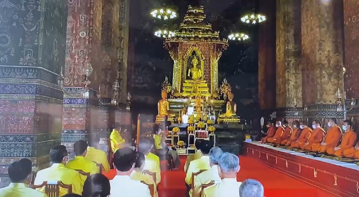 นายกฯ พร้อมครม. จัดพิธีบำเพ็ญกุศล เนื่องในวันคล้ายวันสวรรคตในหลวง ร.๙
