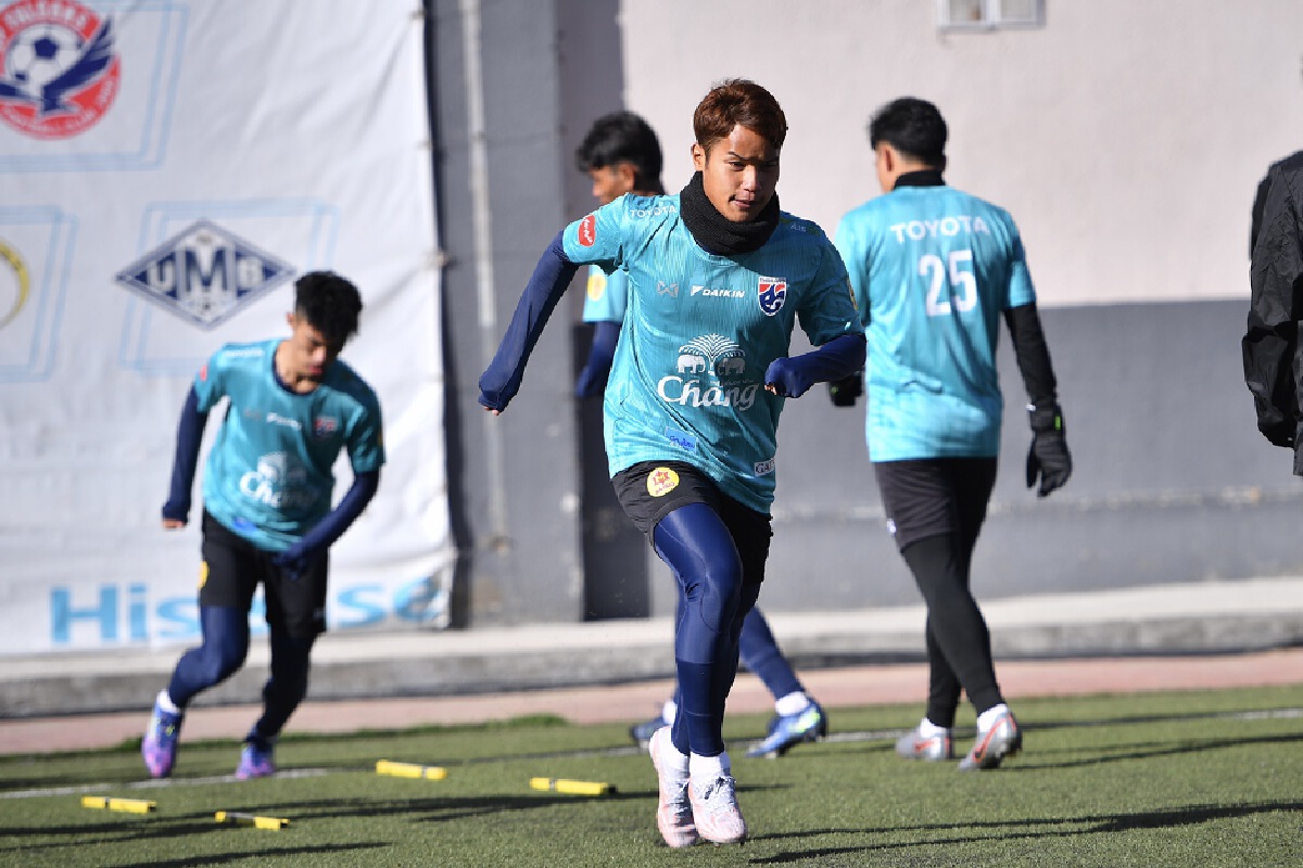 "ช้างศึก U23" ประเดิมซ้อมสนามจริง "โค้ชโม้"ชมความมุ่งมั่นแนวรุก