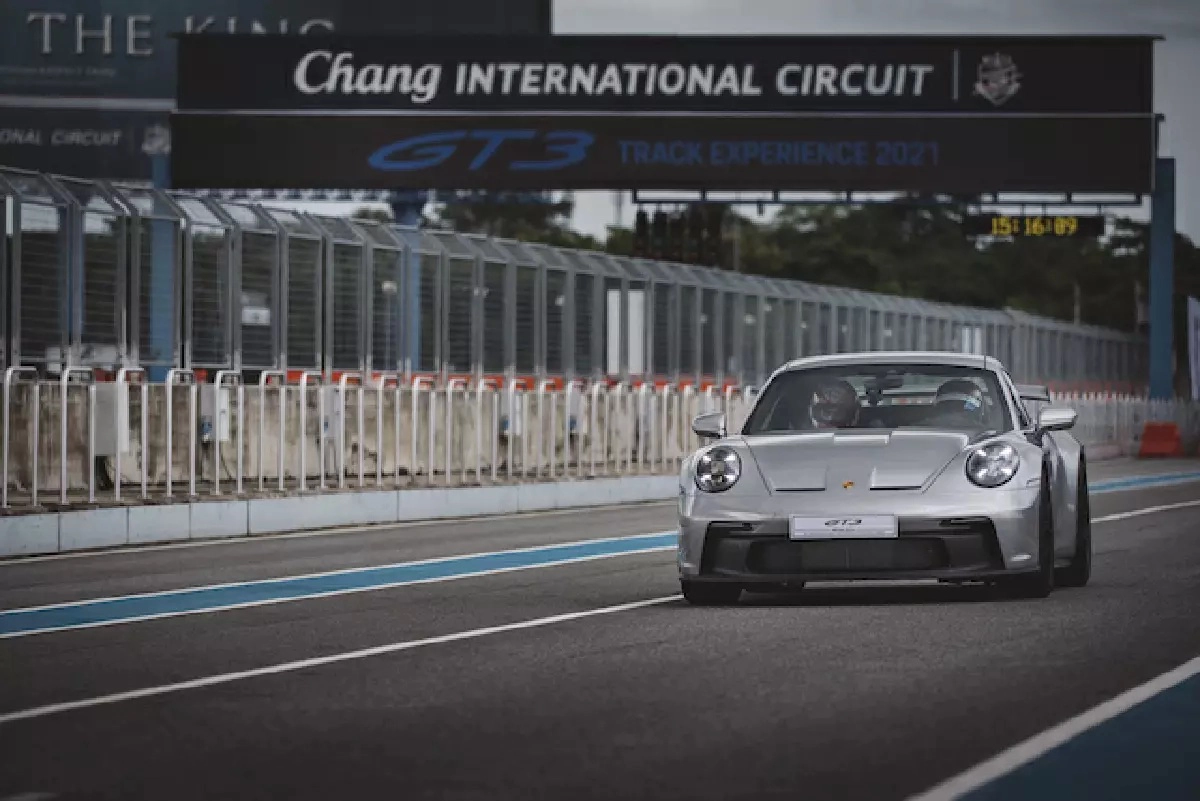 เผยโฉม Porsche 911 GT3 ไร้เทอร์โบ 510 แรงม้า ราคา 17.9 ล้านบาท